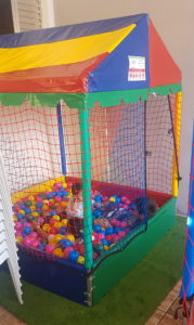 Piscina de bolinhas para festa infantil em Guarulhos